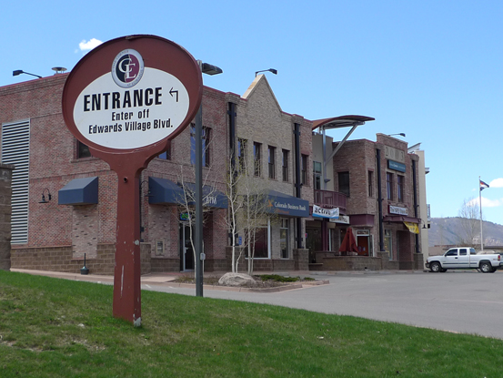 Corner at Edwards, two story buildings